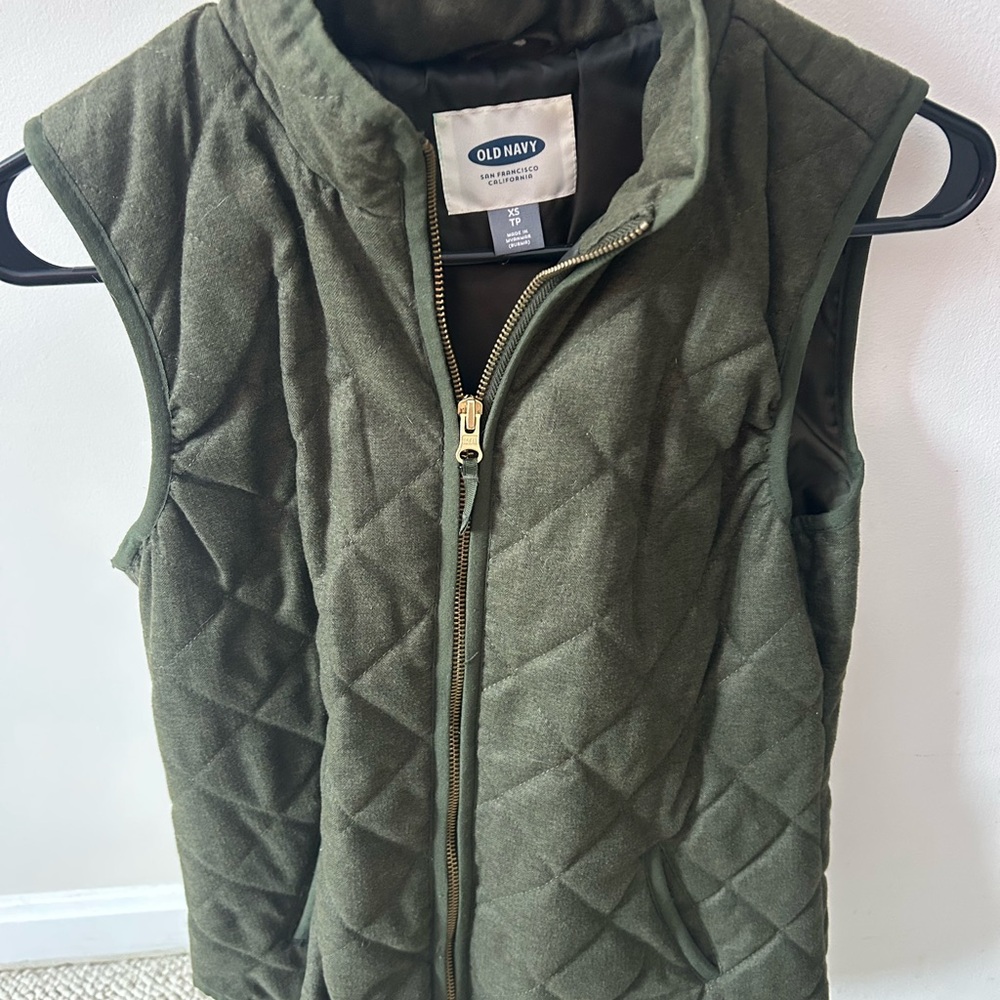Old Navy Quilted Green Vest